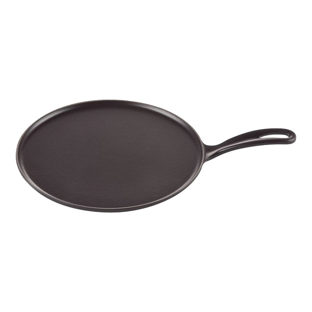 Crêpespanna i gjutjärn från Le Creuset Classic på 27 cm i färgen Matte Black.