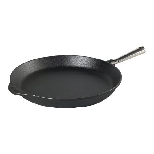 Stekpanna i gjutjärn från Skeppshult Professional på 36 cm.