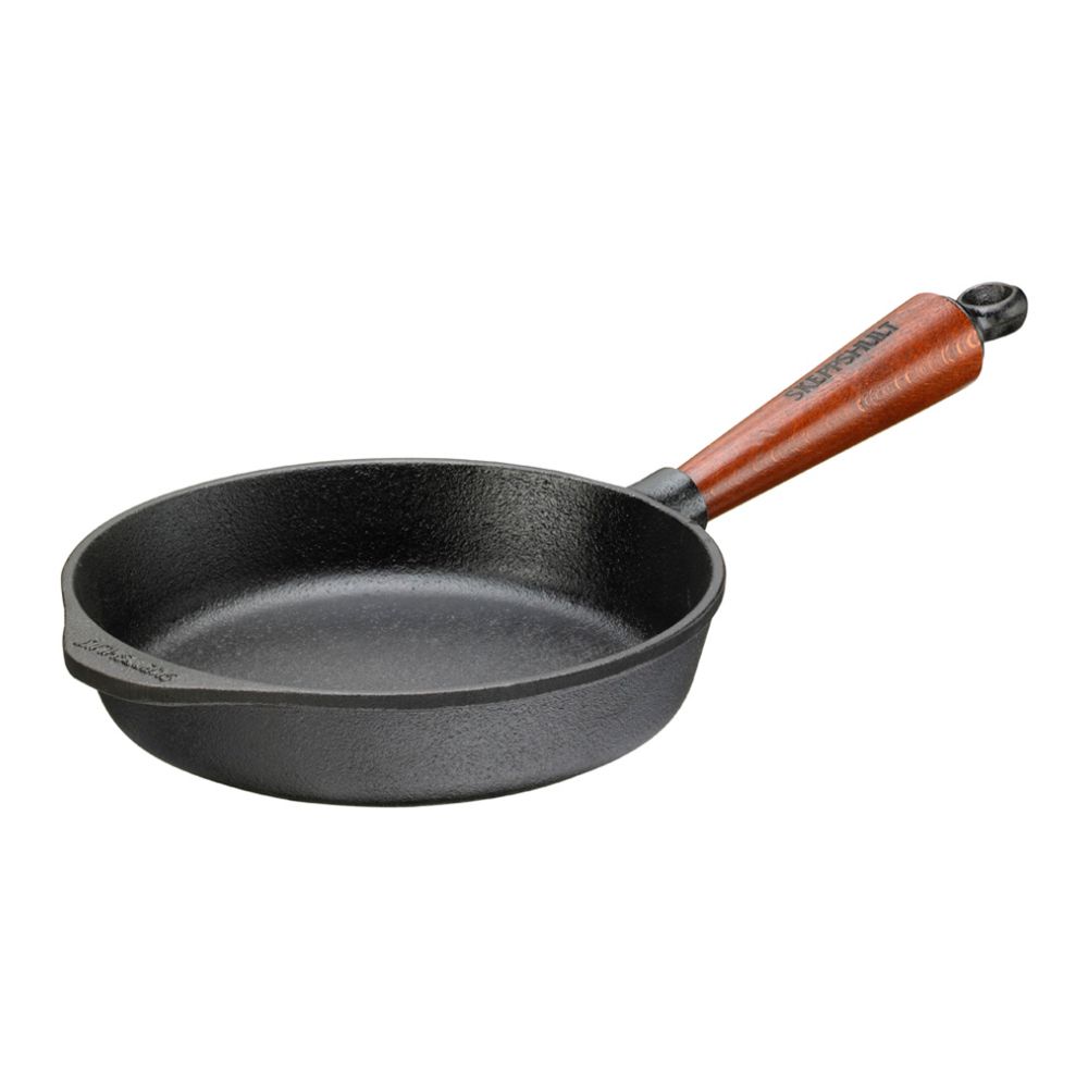 Traktörpanna i gjutjärn med trähandtag från Skeppshult Traditional på 20 cm.